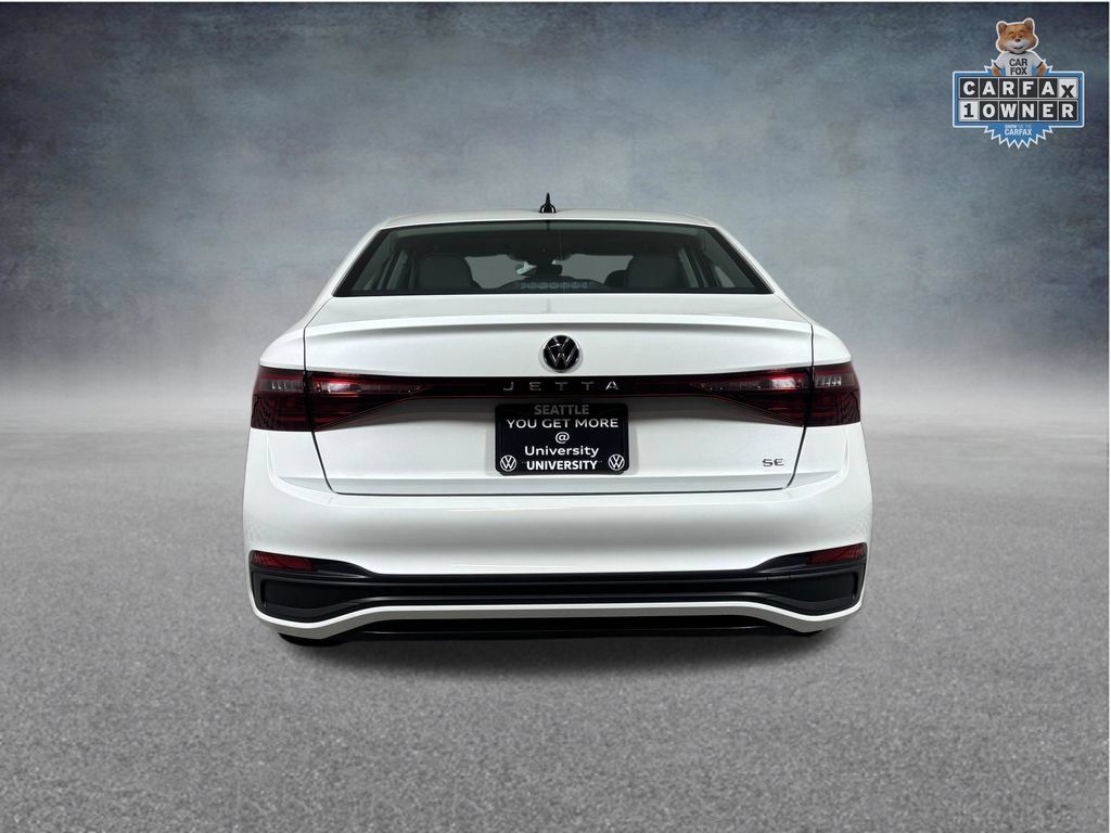 Used 2026 Volkswagen Jetta SE FWD image 8