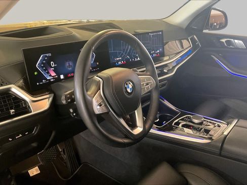 Used 2026 BMW X7 xDrive40i AWD/4WD image 16