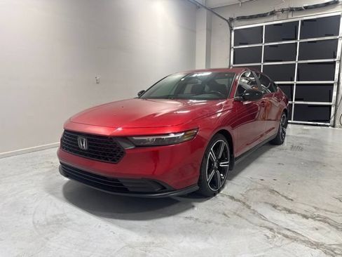 Used 2023 Honda Accord Sport image 2
