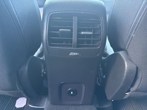 Used 2023 Ford Escape Active image 11