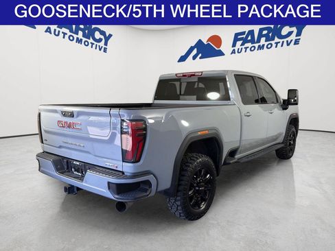 Used 2024 GMC Sierra 2500 AT4 w/ Technology Package AWD/4WD image 5