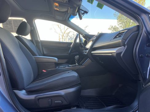Used 2016 Subaru Outback 3.6R Limited AWD/4WD image 19