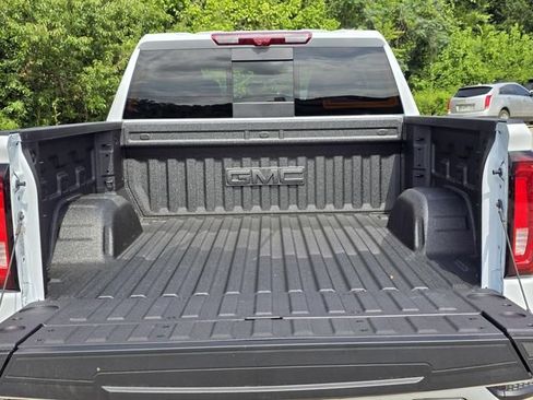 New 2026 GMC Sierra 1500 Denali w/ Technology Package AWD/4WD image 8