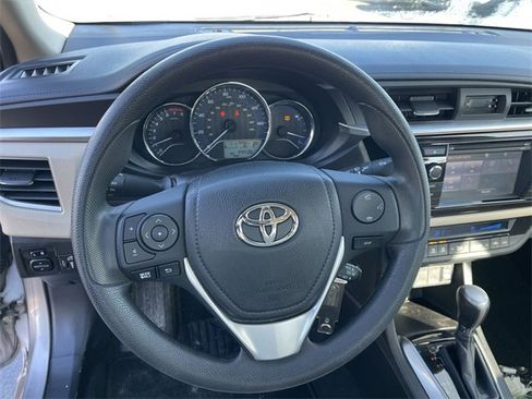Used 2016 Toyota Corolla LE image 14