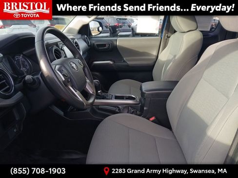 Used 2018 Toyota Tacoma SR5 image 14