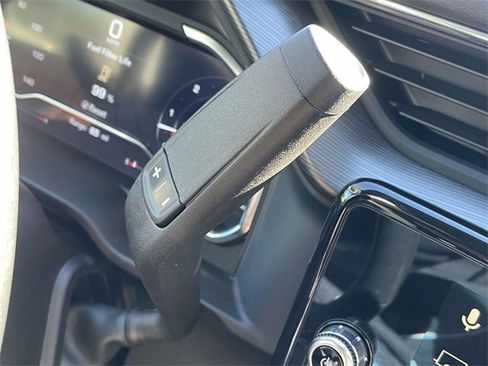 Used 2025 GMC Sierra 3500 Denali Ultimate image 30