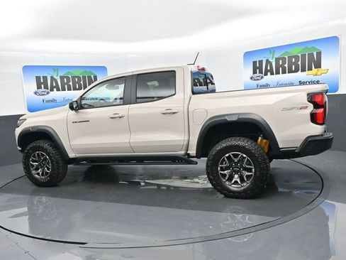 New 2026 Chevrolet Colorado ZR2 w/ Off-Road Front Bumper Package image 3