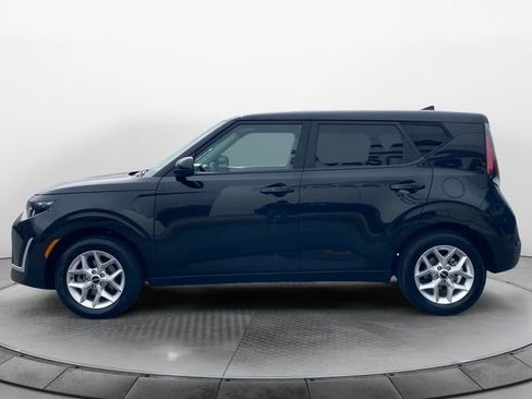 Used 2024 Kia Soul LX w/ Option Group 015 image 2