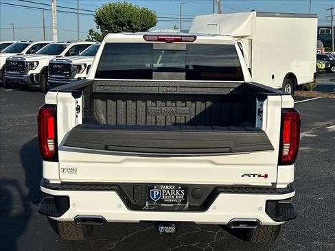New 2026 GMC Sierra 1500 AT4 w/ AT4 Premium Package AWD/4WD image 11