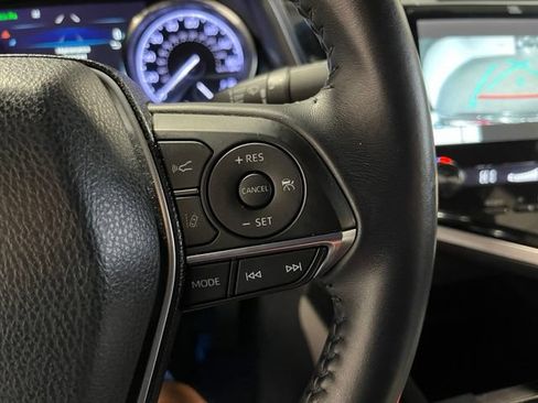 Used 2018 Toyota Camry XLE w/ Audio Package FWD image 27