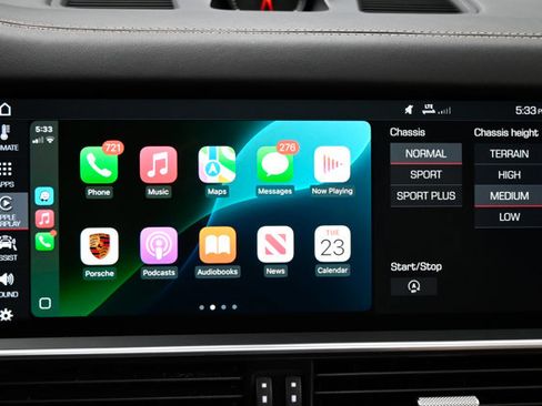 Used 2019 Porsche Cayenne Turbo w/ Premium Plus Package image 92