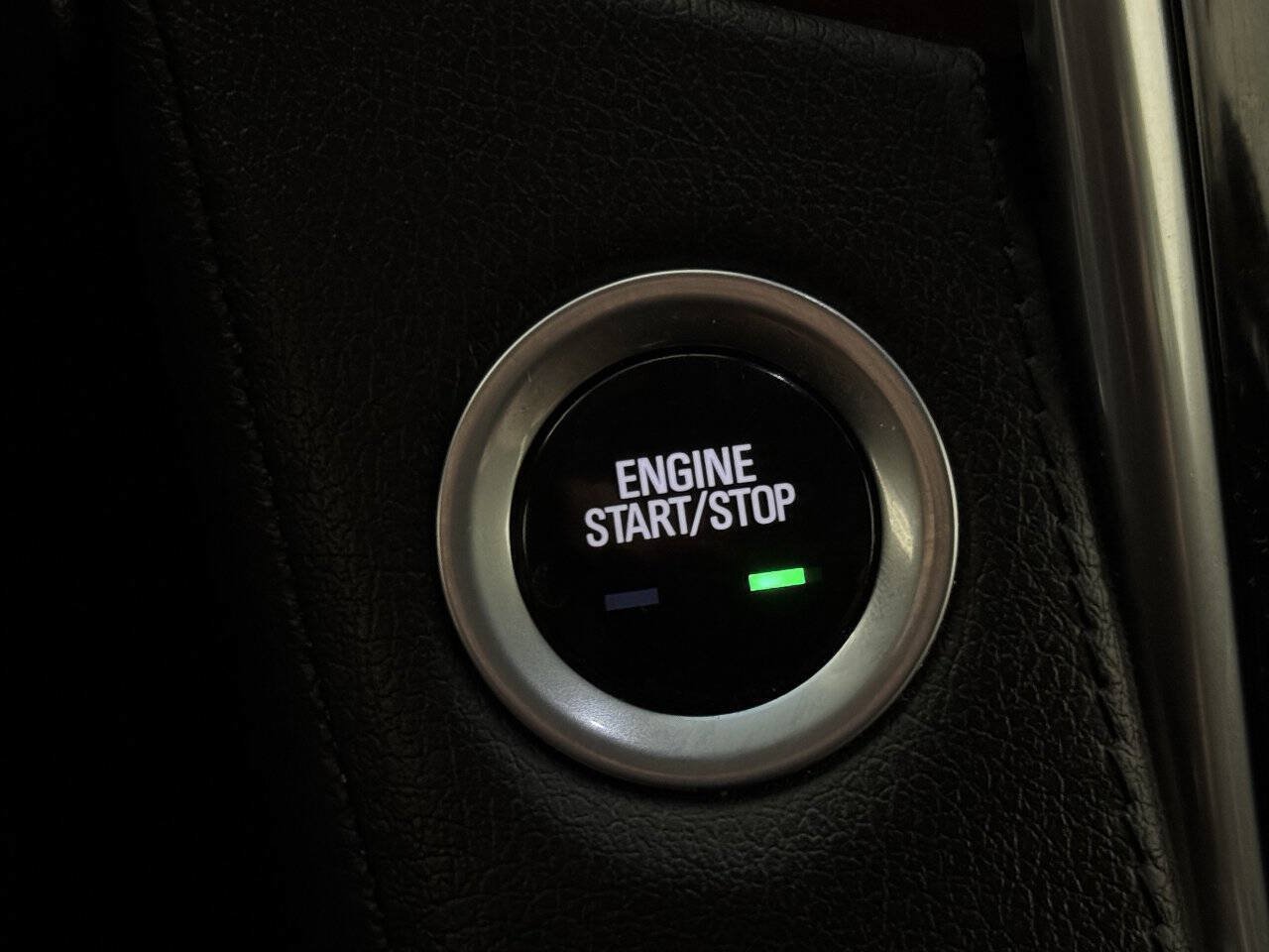 Used 2019 Cadillac Escalade Premium Luxury AWD/4WD image 52
