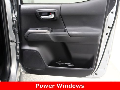 Used 2021 Toyota Tacoma TRD Off-Road w/ Technology Package image 34