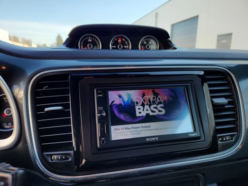 Used 2013 Volkswagen Beetle 2.0T image 14