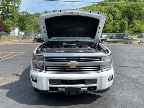 Used 2016 Chevrolet Silverado 3500 High Country w/ Duramax Plus Package AWD/4WD image 12