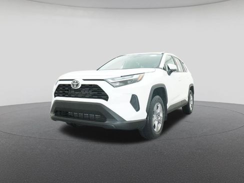 New 2025 Toyota RAV4 XLE image 32