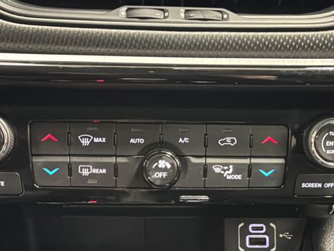 Used 2022 Jeep Compass Trailhawk w/ Trailhawk Elite Group AWD/4WD image 17