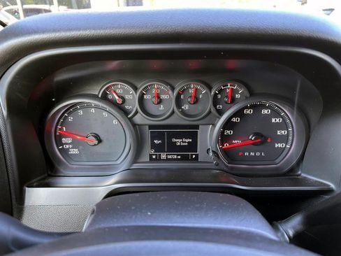 Used 2020 Chevrolet Silverado 1500 Custom w/ Custom Value Package AWD/4WD image 18
