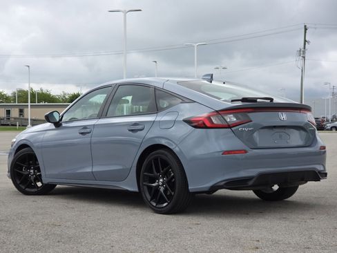 Used 2024 Honda Civic Sport image 13