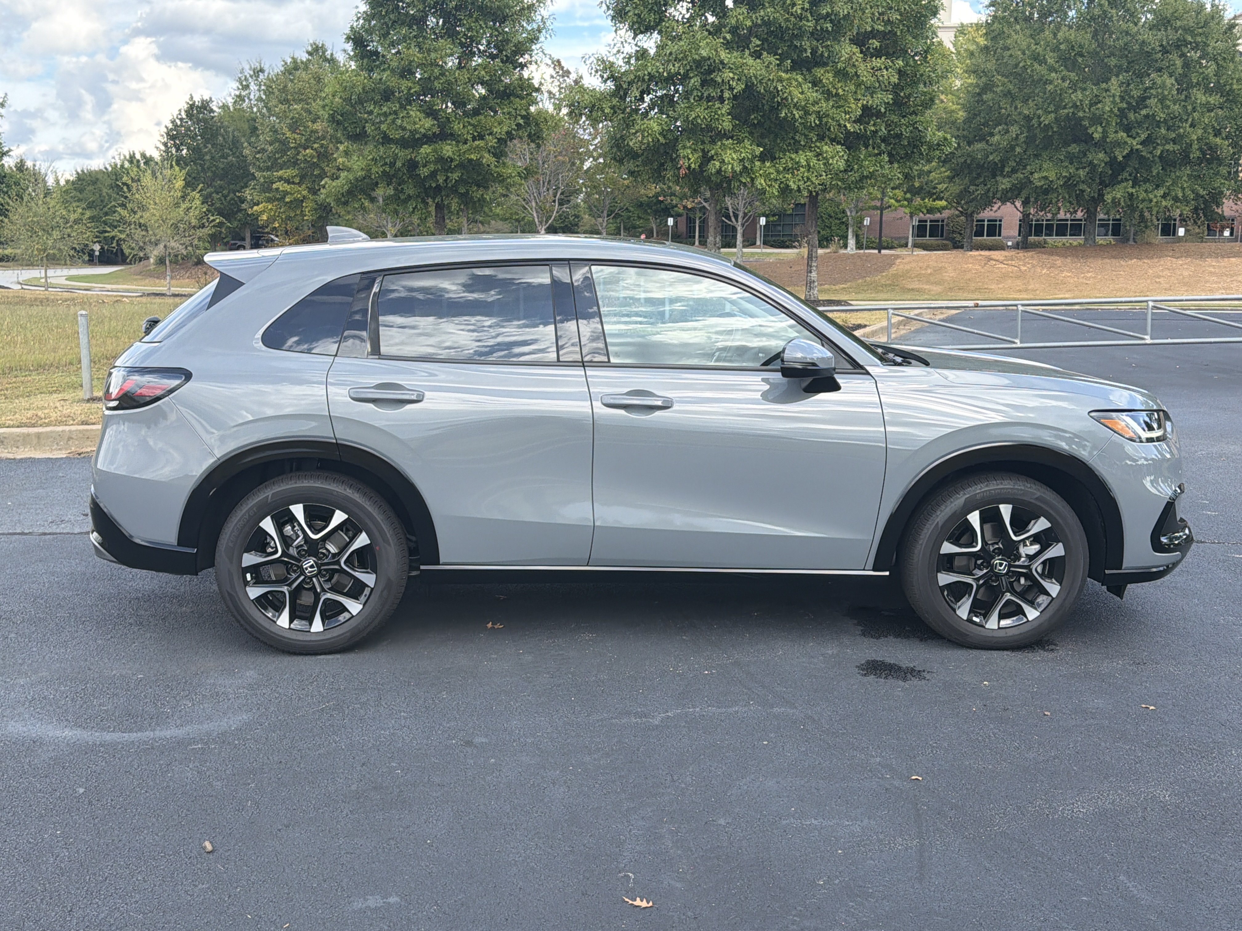 Certified 2027 Honda HR-V EX-L image 10