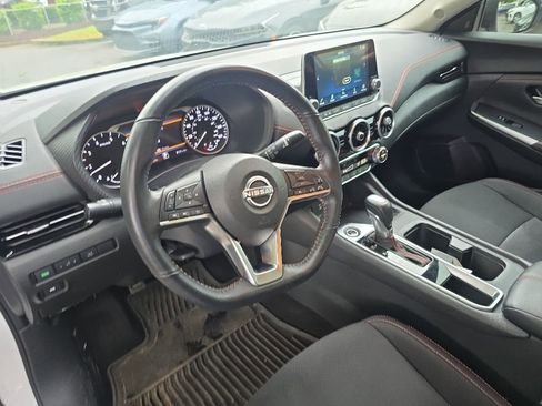 Used 2024 Nissan Sentra SR FWD image 12