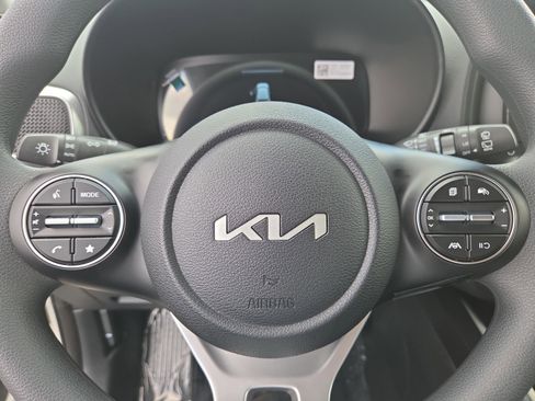 New 2025 Kia Soul LX image 11