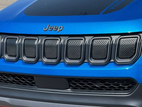 Used 2022 Jeep Compass Trailhawk w/ Trailhawk Elite Group AWD/4WD image 48