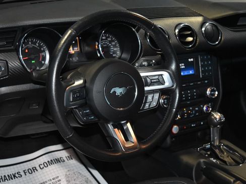 Used 2017 Ford Mustang Coupe image 2