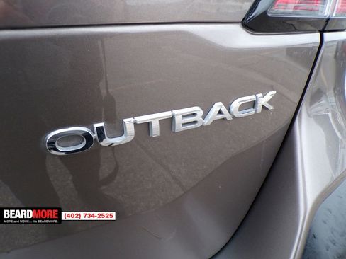Used 2023 Subaru Outback Limited image 9