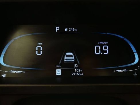 Used 2024 Hyundai Elantra SE FWD image 9