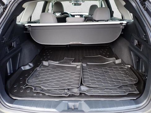 Certified 2022 Subaru Outback Premium AWD/4WD image 8