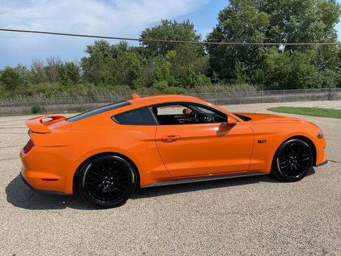 Used 2021 Ford Mustang GT Premium w/ GT Performance Package RWD image 57