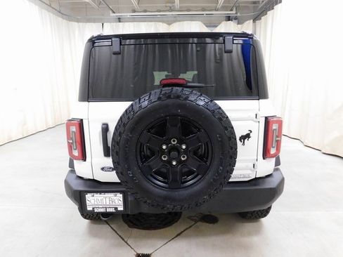 New 2025 Ford Bronco Outer Banks w/ Black Appearance Package image 5