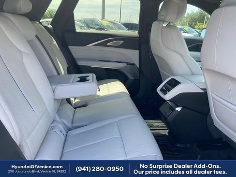 Used 2025 Cadillac Lyriq Sport w/ LPO, Floor Liner Package AWD/4WD image 21
