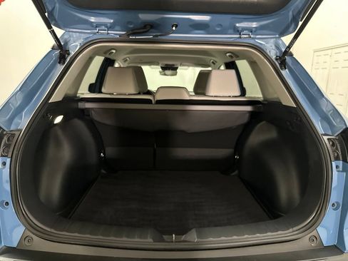 Used 2026 Toyota Corolla Cross LE FWD image 15