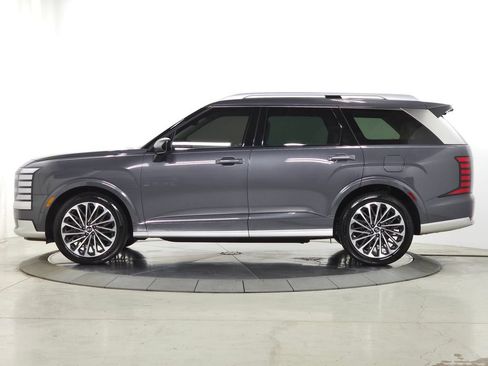 Used 2026 Hyundai Palisade Calligraphy AWD/4WD image 6