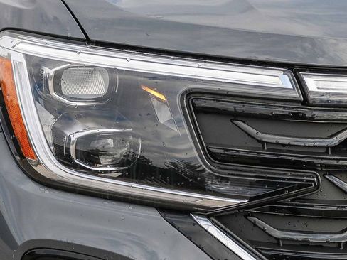 New 2026 Volkswagen Atlas Cross Sport SE FWD image 4