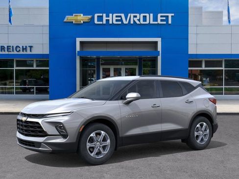 New 2026 Chevrolet Blazer LT w/ Convenience Package FWD image 2