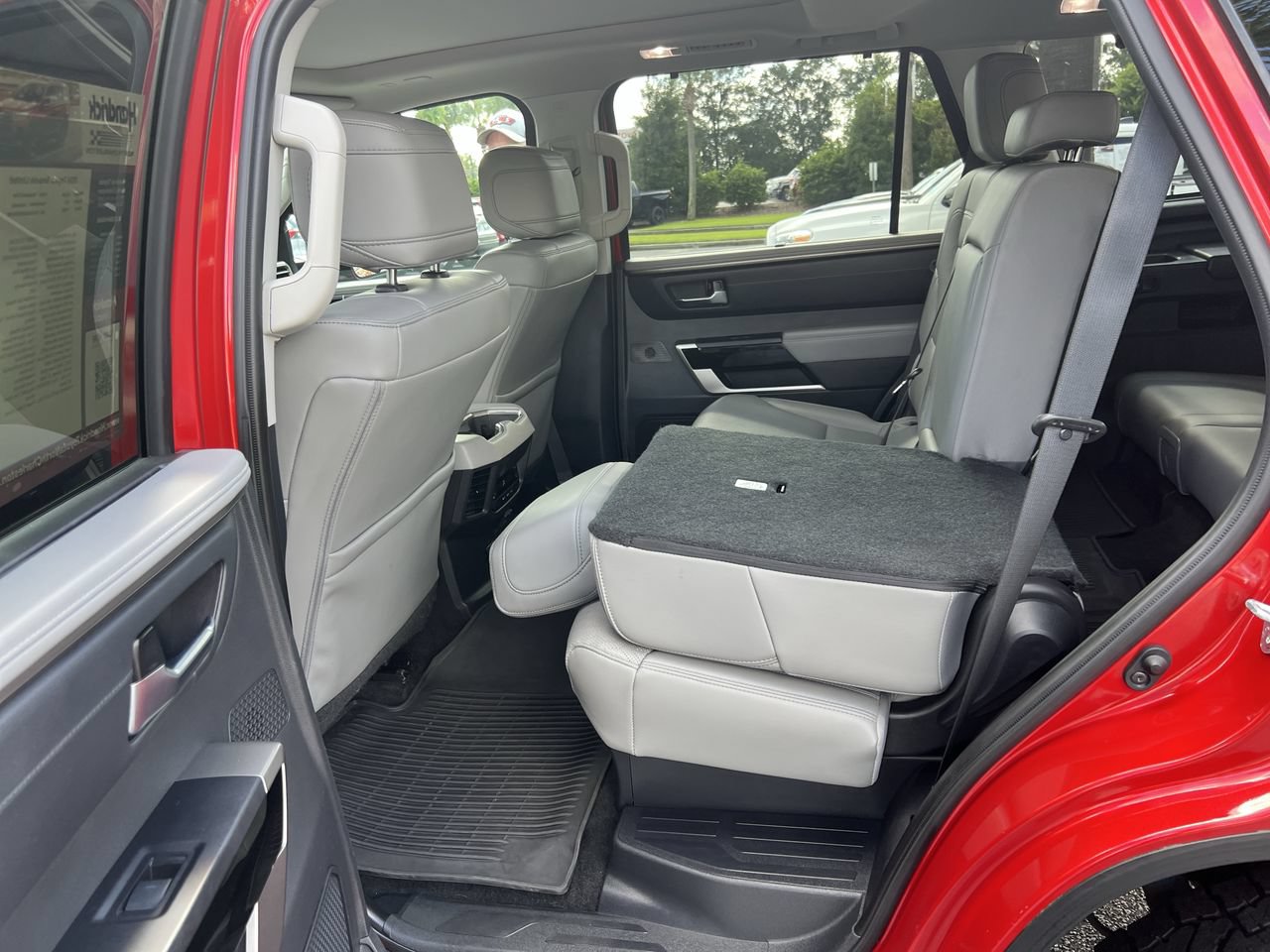 Used 2024 Toyota Sequoia Limited w/ TRD Off-Road Package AWD/4WD image 32