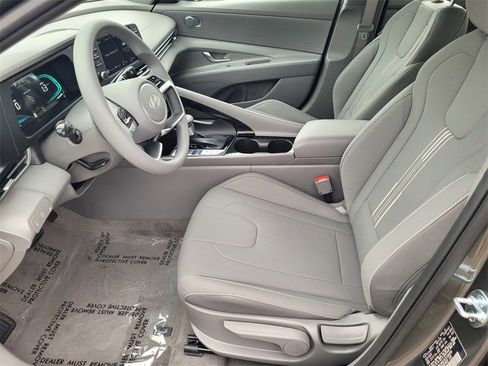 New 2026 Hyundai Elantra Blue image 8