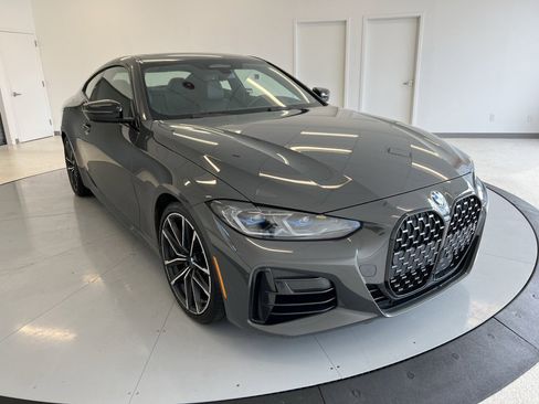 Used 2022 BMW M440i Coupe image 1