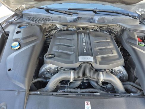 Used 2016 Porsche Cayenne GTS image 32