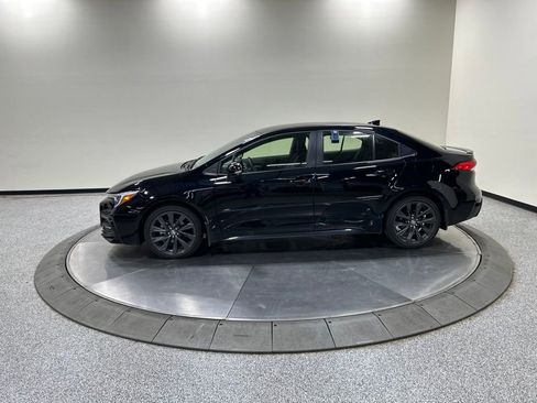 Used 2025 Toyota Corolla SE FWD image 10
