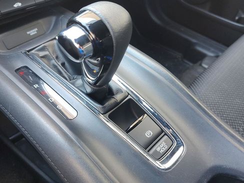 Used 2021 Honda HR-V Sport image 11