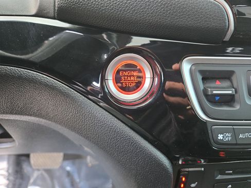 Used 2019 Honda Pilot Touring image 21