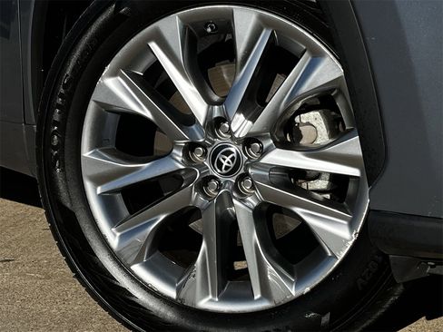 Used 2024 Toyota Highlander Limited image 31