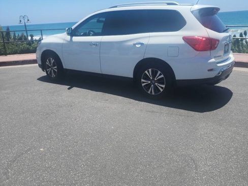 Used 2018 Nissan Pathfinder S FWD image 5