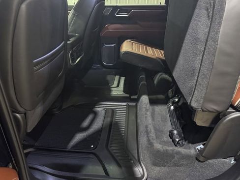 Used 2025 GMC Sierra 3500 Denali Ultimate image 20