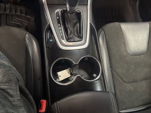 Used 2015 Ford Edge Sport image 20