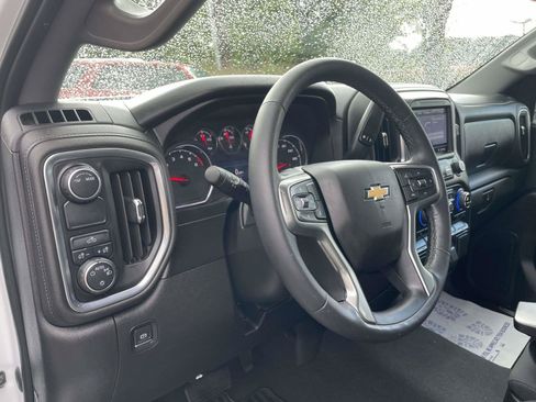 Used 2021 Chevrolet Silverado 1500 LT RWD image 7